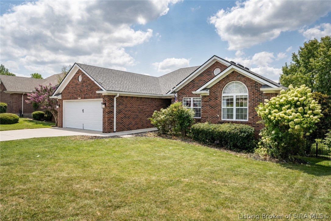7905 Hollowview Drive Property Photo 1