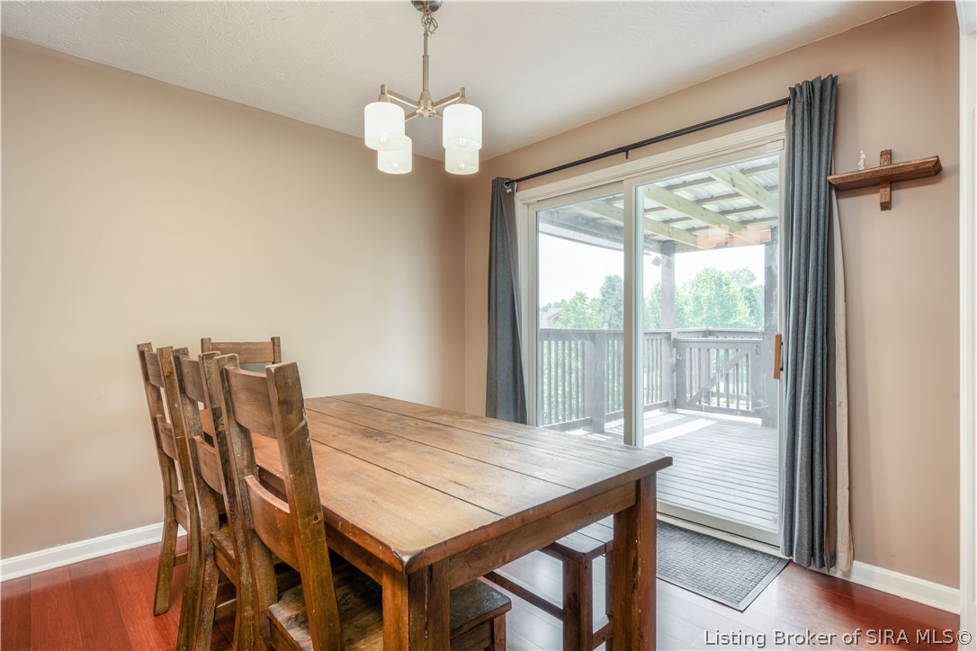 7905 Hollowview Drive Property Photo 10
