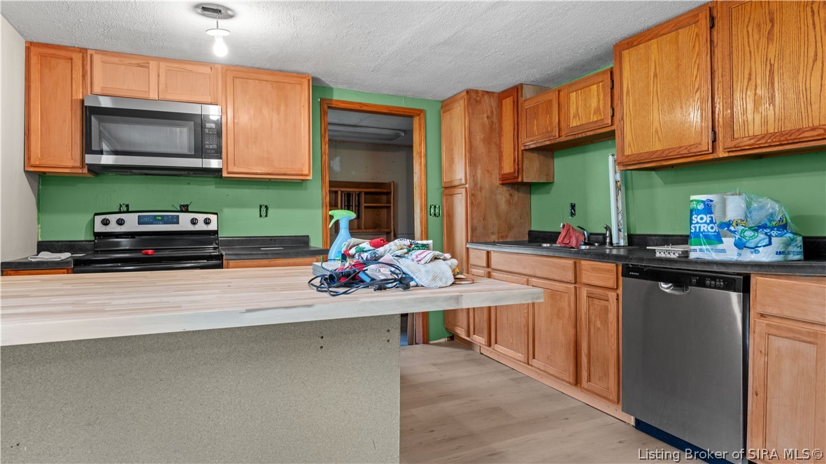 514 County Road 160 Property Photo 10