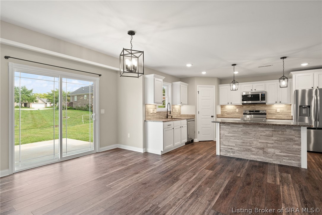 6407 Sunset Loop Property Photo 19