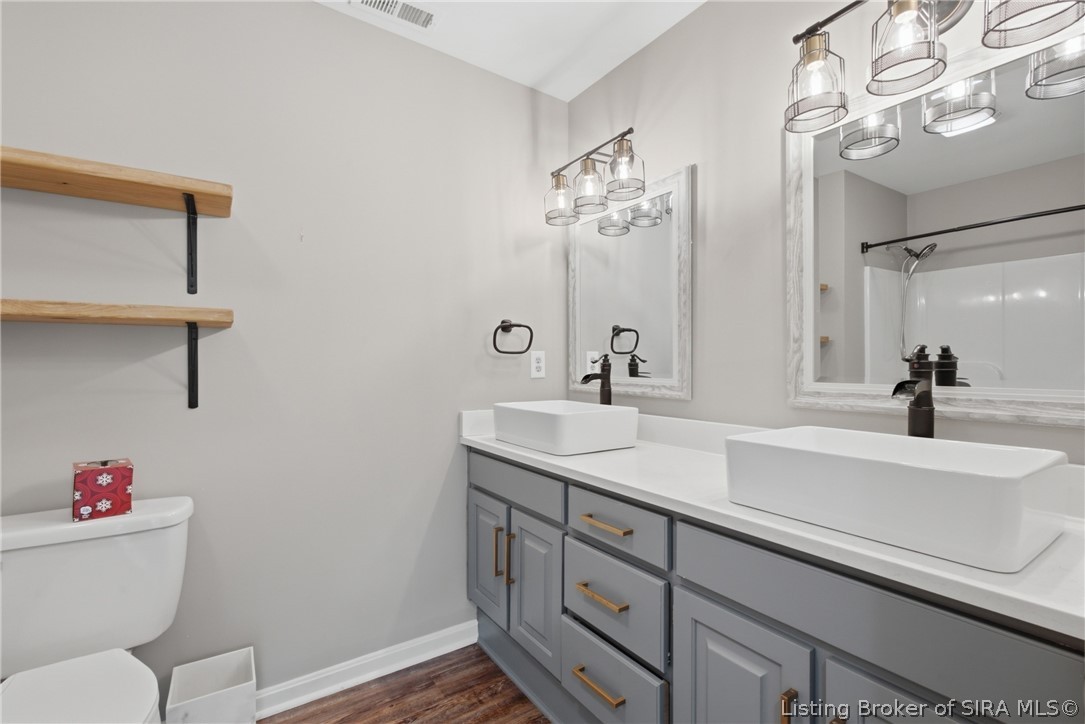 5715 Ridgefield Drive Property Photo 52