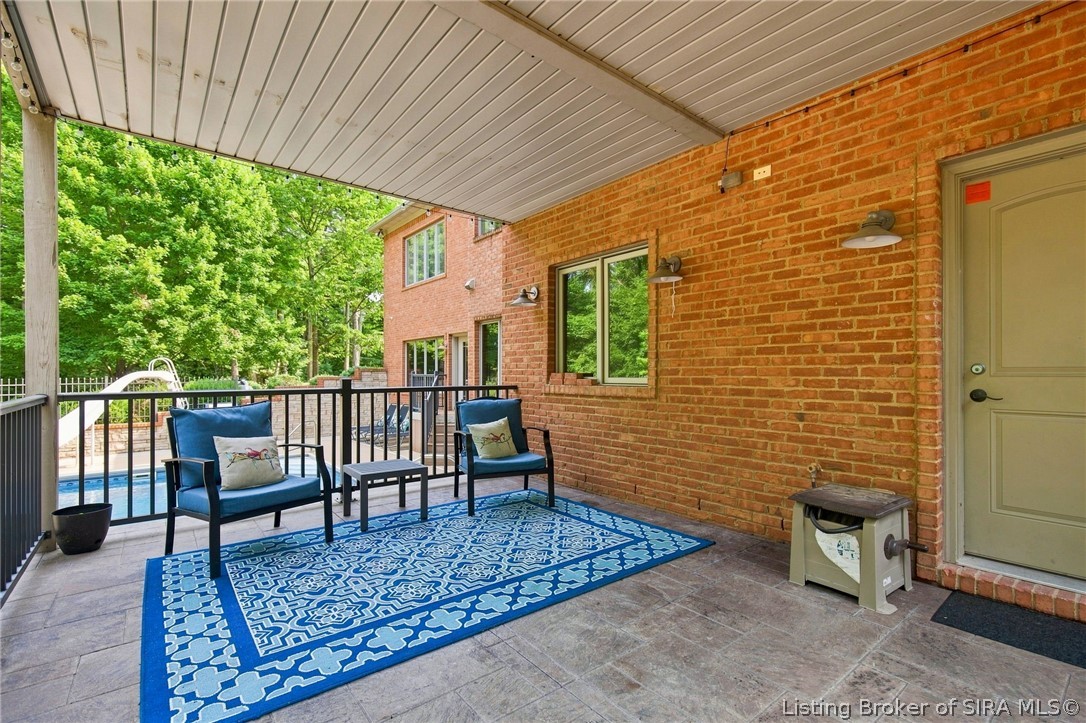 3803 Laurent Libs Court Property Photo 9