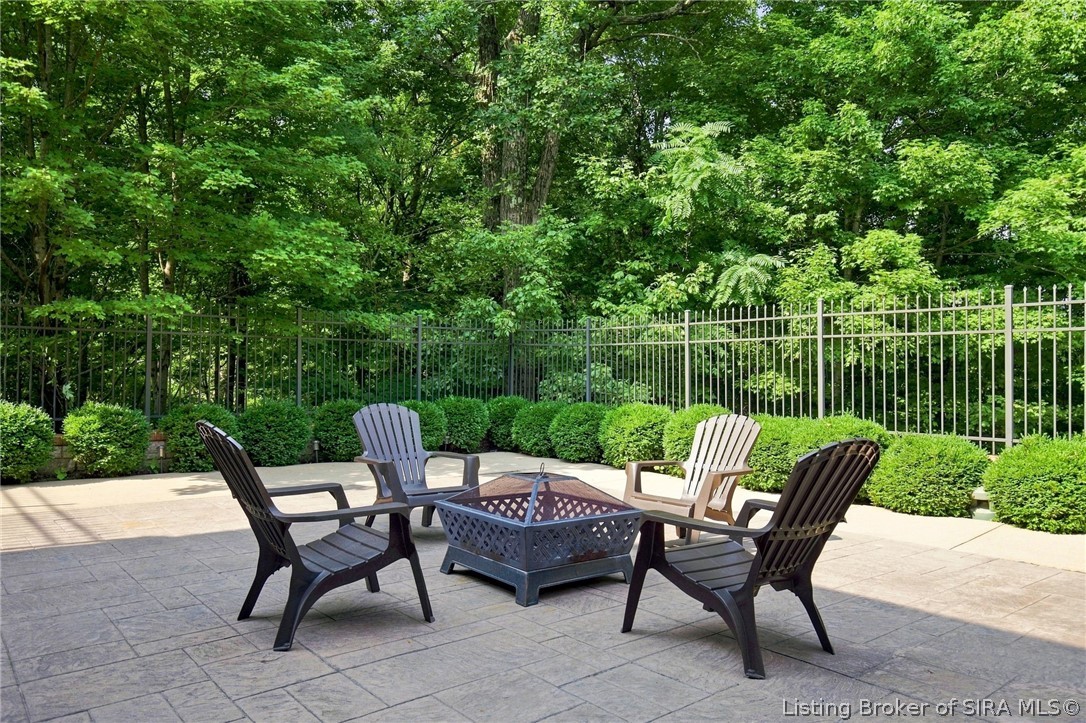 3803 Laurent Libs Court Property Photo 11