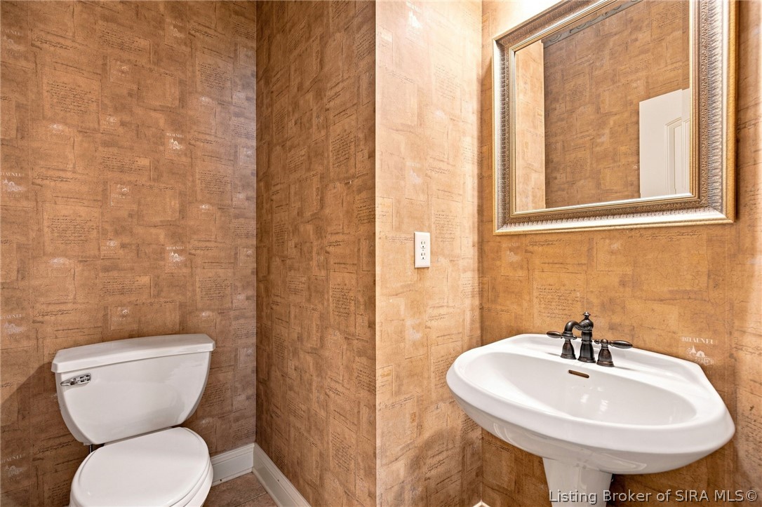 3803 Laurent Libs Court Property Photo 47