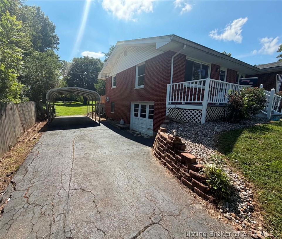 3009 Sycamore Drive Property Photo 3