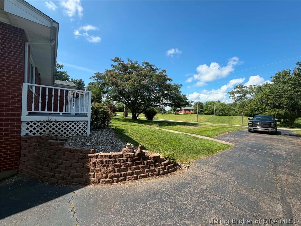 3009 Sycamore Drive Property Photo 6
