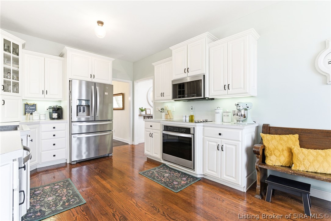 8711 Banet Road Property Photo 14