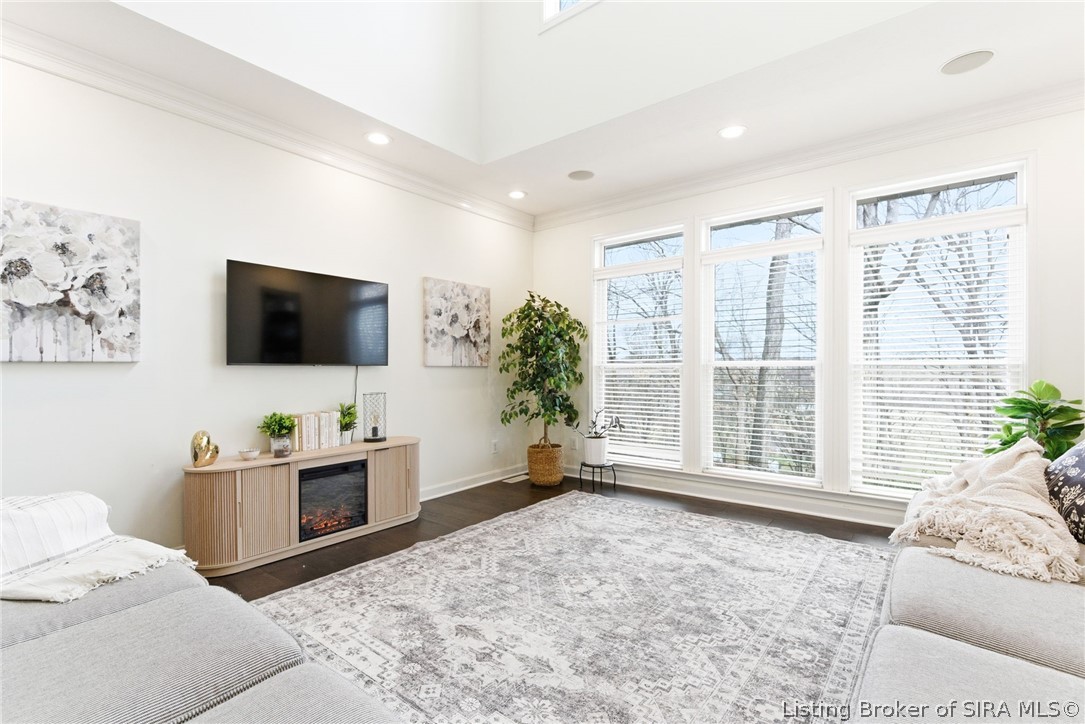 8711 Banet Road Property Photo 19