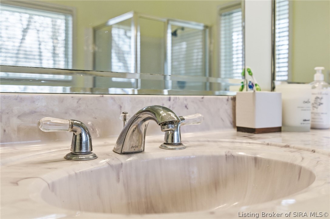 8711 Banet Road Property Photo 34