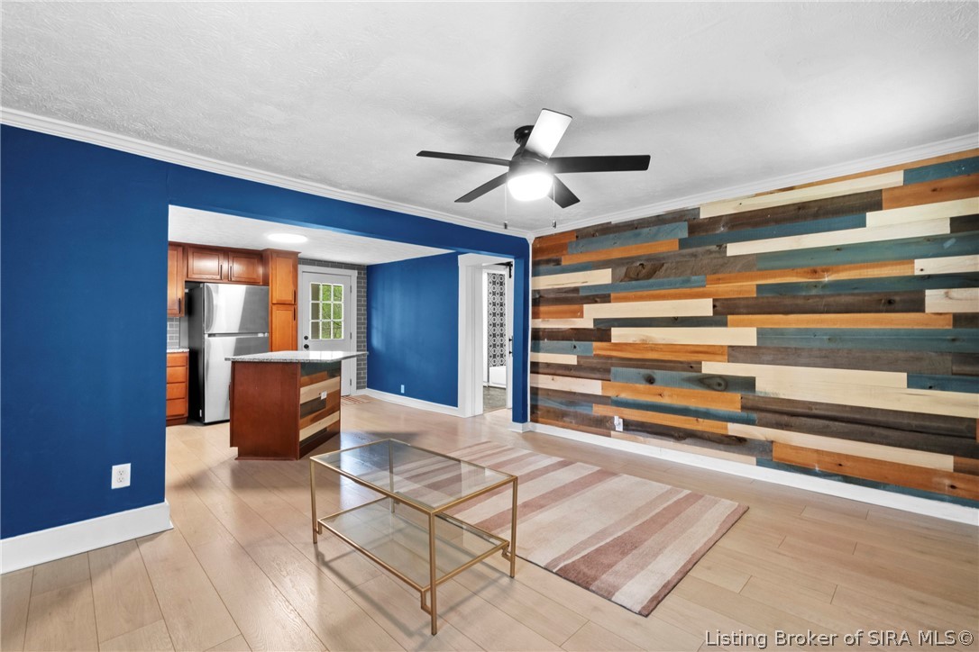 840 E Walnut Street Property Photo 9