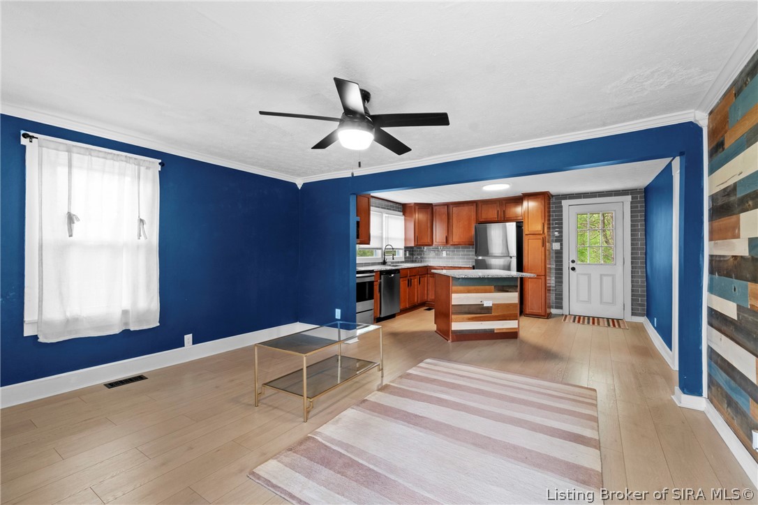 840 E Walnut Street Property Photo 10