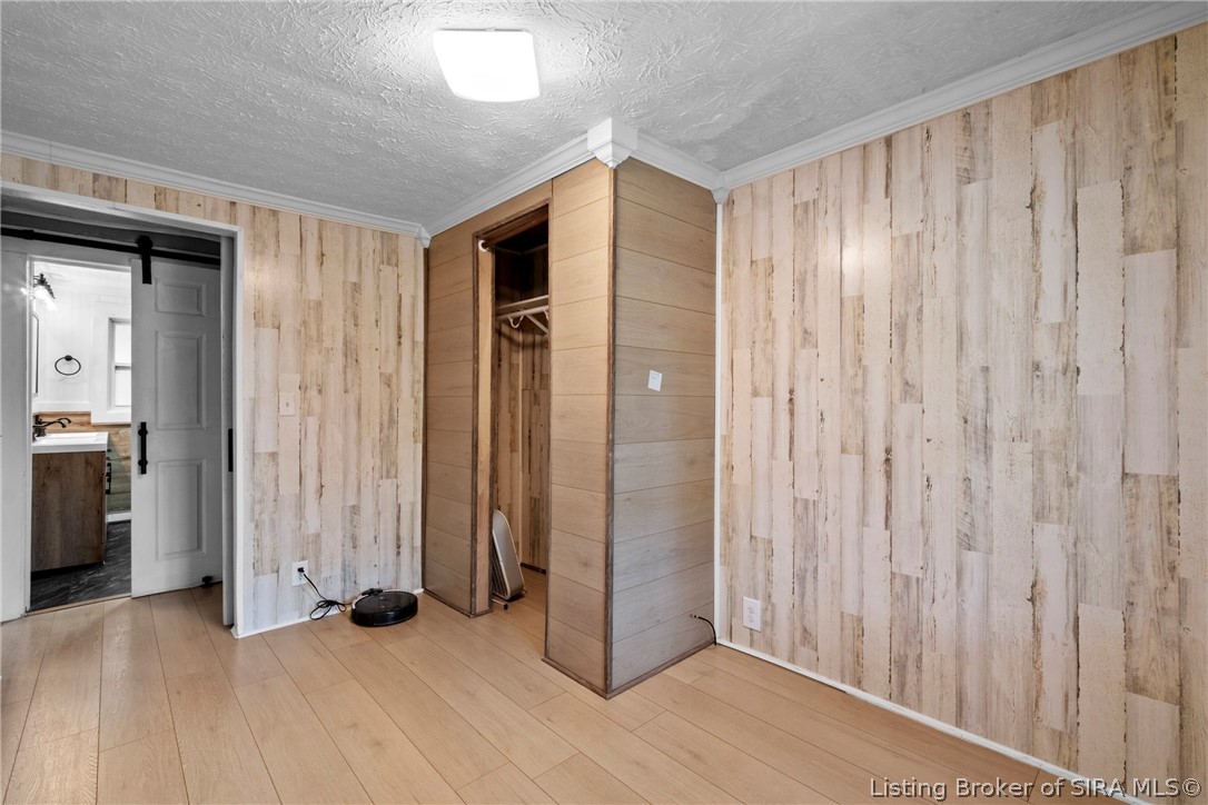 840 E Walnut Street Property Photo 18