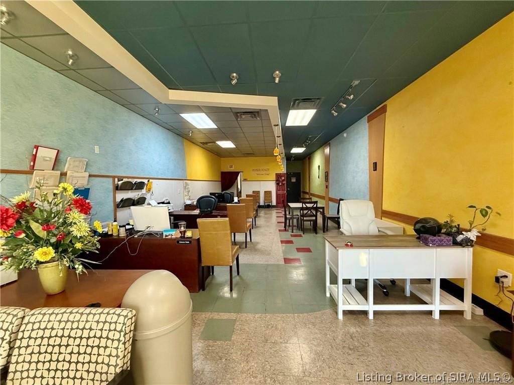 18 Public Square Property Photo 4