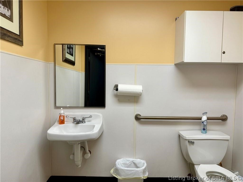 18 Public Square Property Photo 7