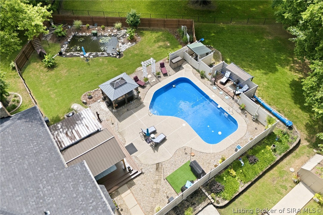 607 Erin Drive Property Photo 88