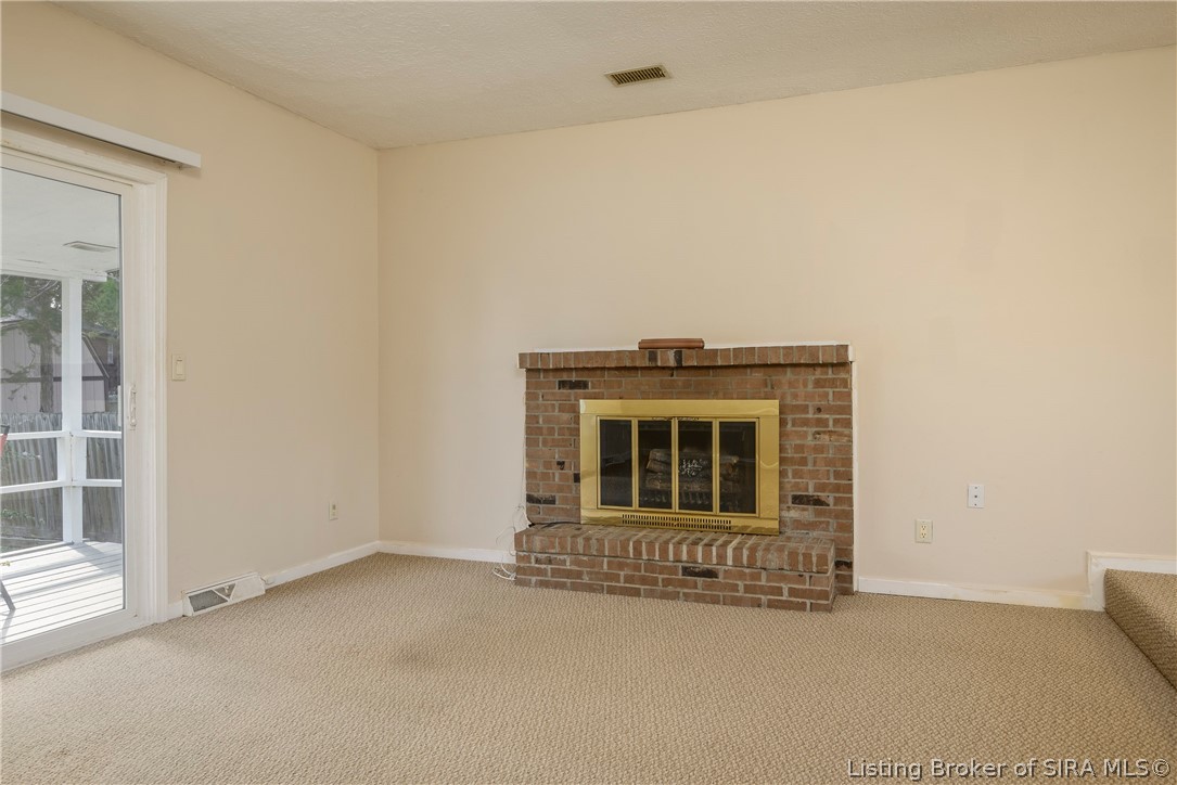 3629 Doe Run Way Property Photo 8