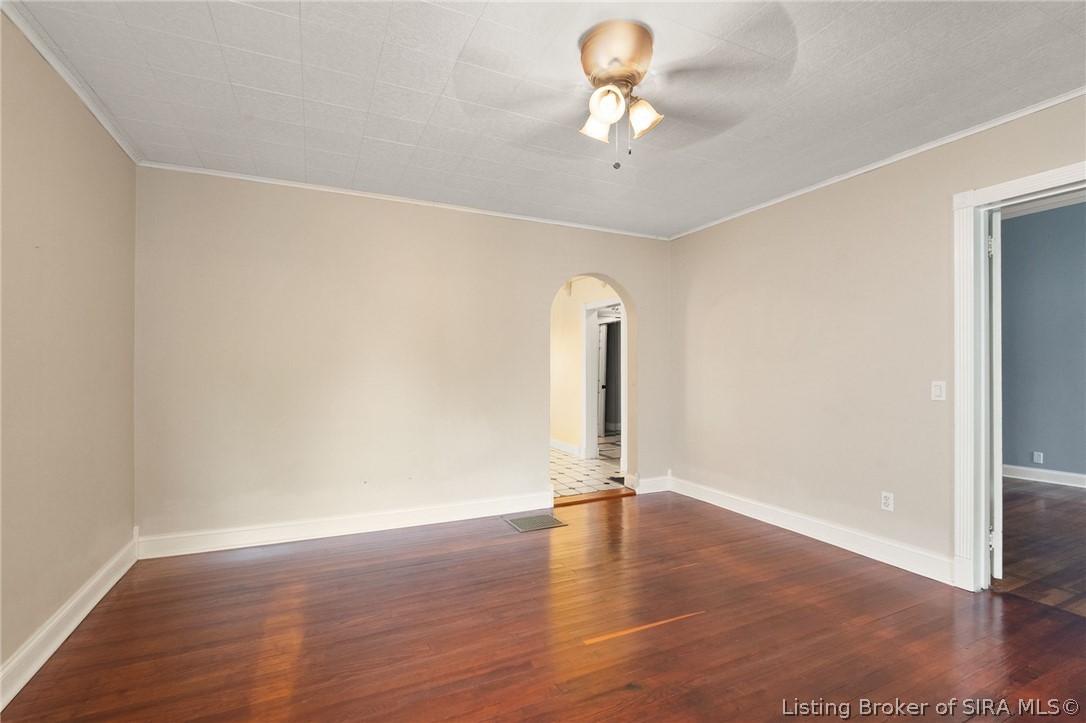 1924 E Spring Street Property Photo 5