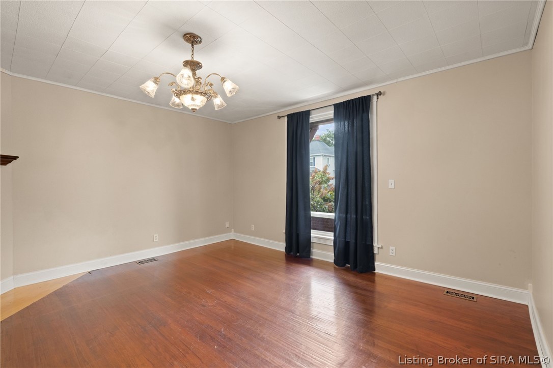 1924 E Spring Street Property Photo 12