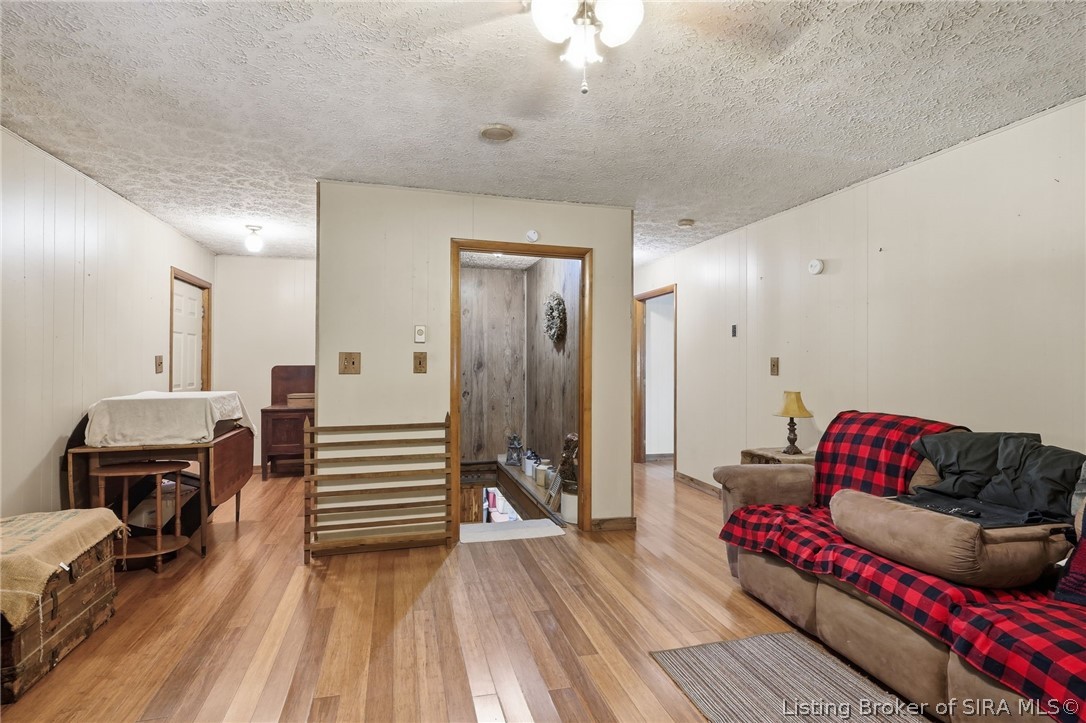 1286 E Thorton Road Property Photo 20
