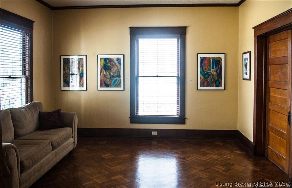 1931 E Spring Street Property Photo 7