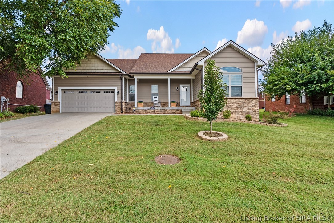 3102 Ambercrest Loop Property Photo 2