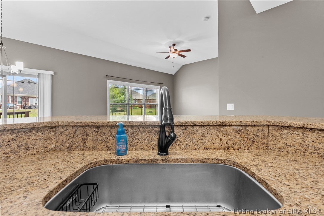 3102 Ambercrest Loop Property Photo 23