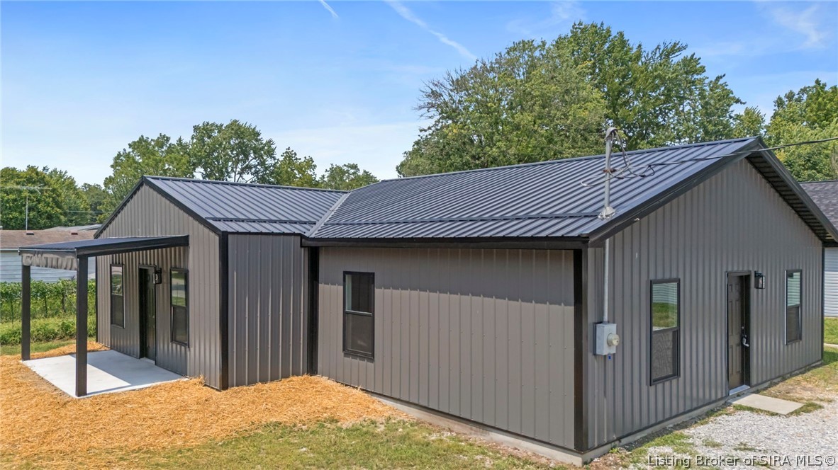 1104 Mann Avenue Property Photo 1