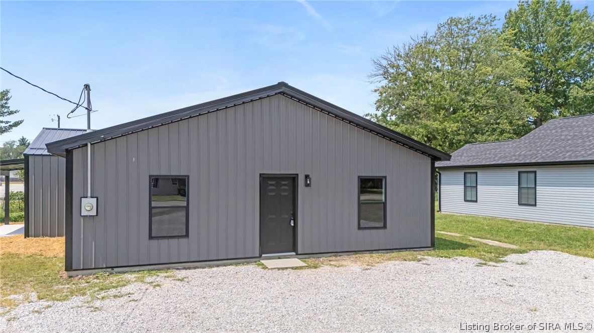 1104 Mann Avenue Property Photo 3