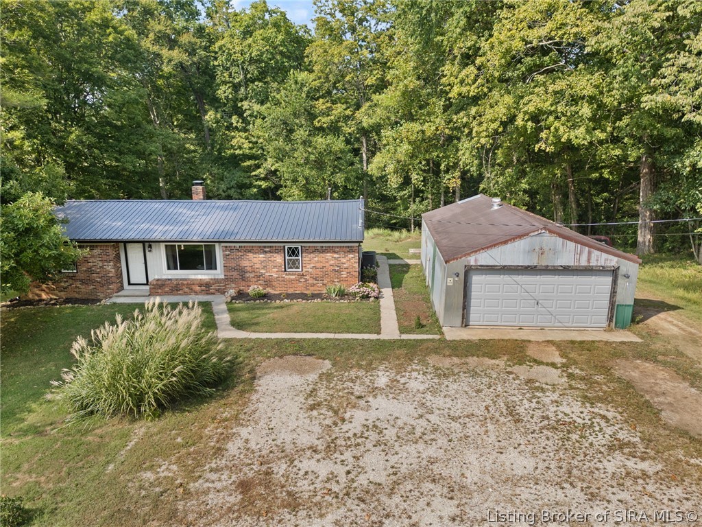352 E Brown Road Property Photo 6