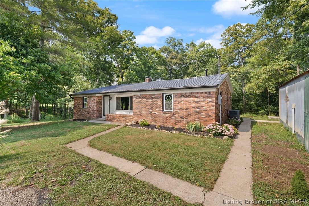 352 E Brown Road Property Photo 10
