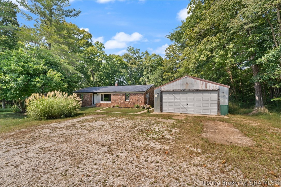 352 E Brown Road Property Photo 11