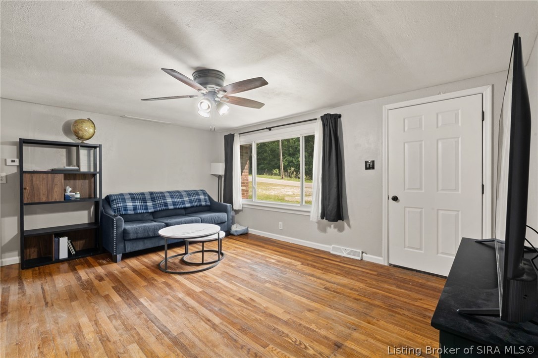 352 E Brown Road Property Photo 20