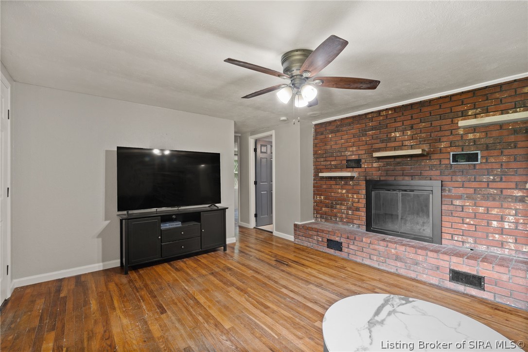 352 E Brown Road Property Photo 23