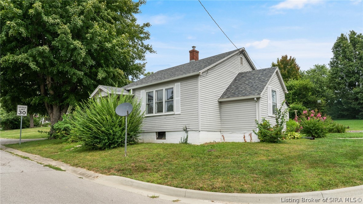 801 N College Avenue Property Photo 4