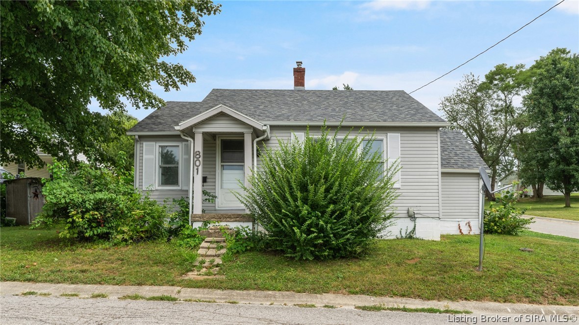 801 N College Avenue Property Photo 5