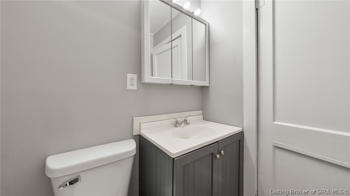 801 N College Avenue Property Photo 20