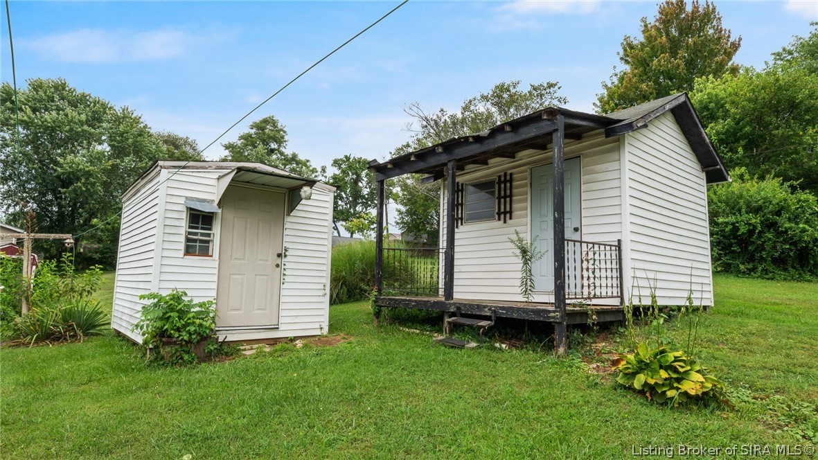 801 N College Avenue Property Photo 29