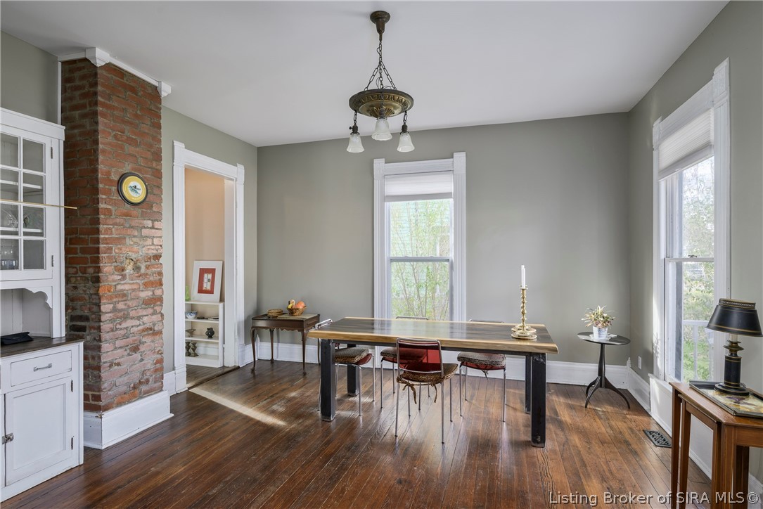 511 E Chestnut Street Property Photo 9