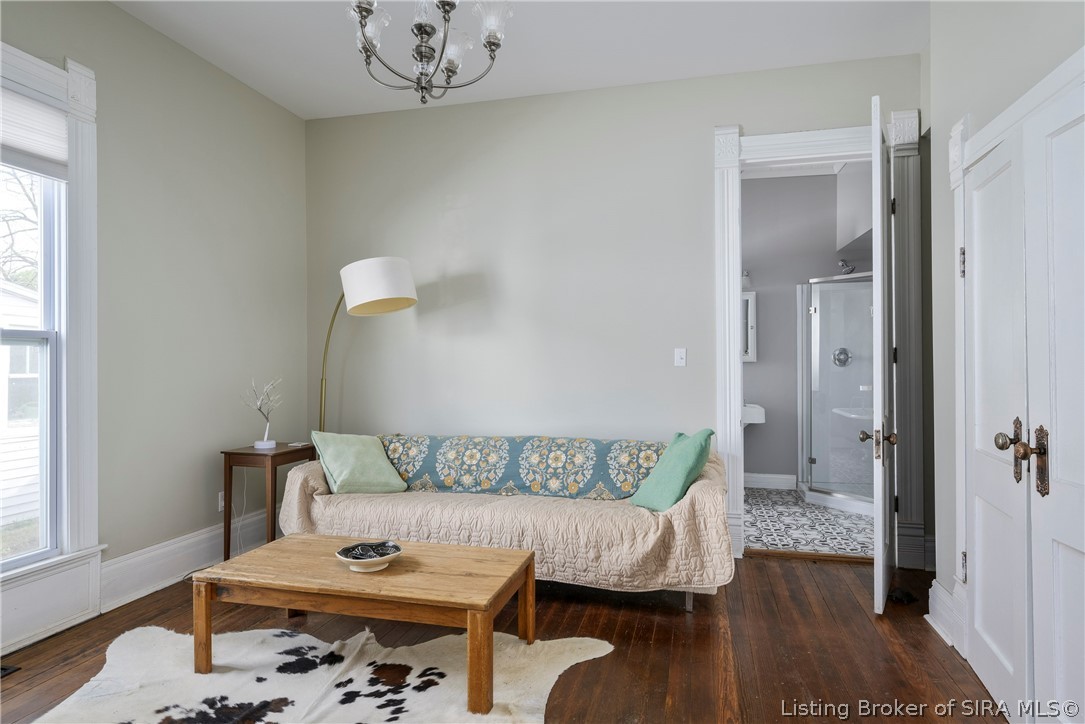 511 E Chestnut Street Property Photo 14