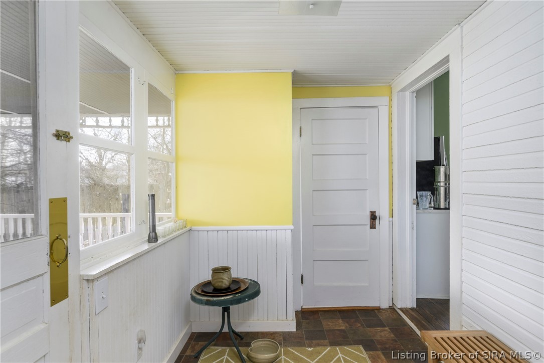 511 E Chestnut Street Property Photo 18