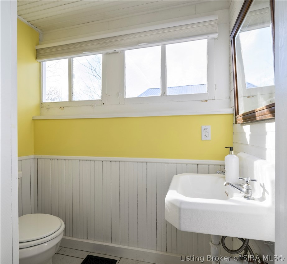 511 E Chestnut Street Property Photo 18