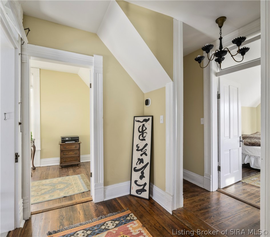 511 E Chestnut Street Property Photo 22