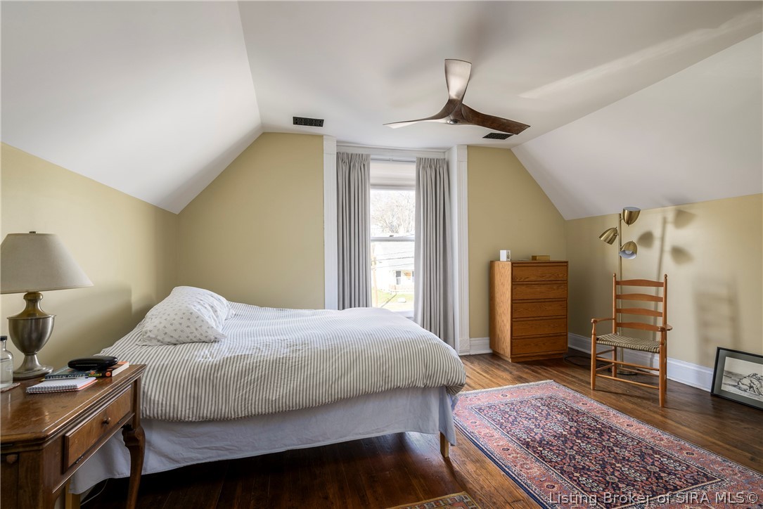 511 E Chestnut Street Property Photo 25