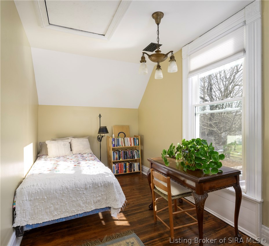 511 E Chestnut Street Property Photo 28