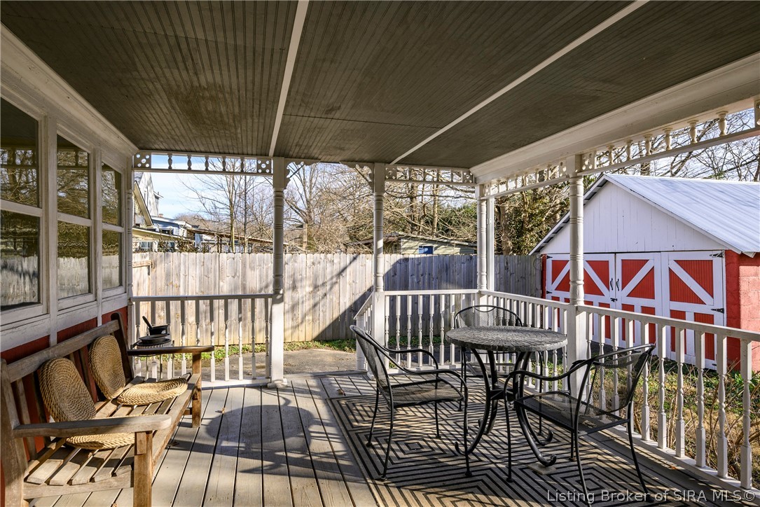 511 E Chestnut Street Property Photo 30