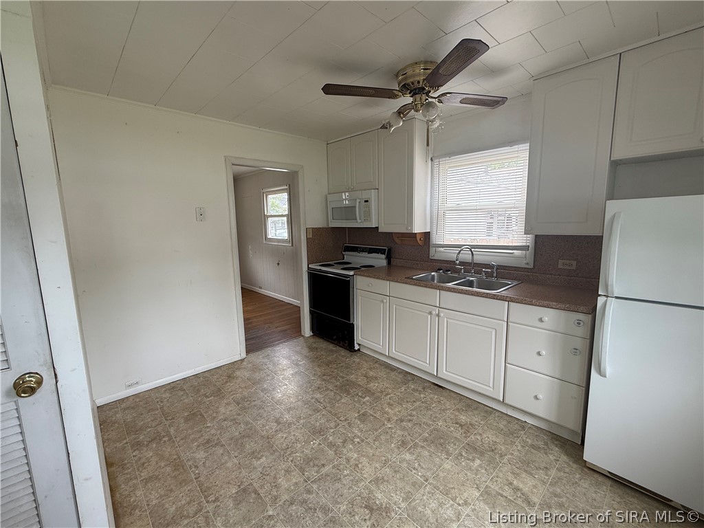131 Adams Street Property Photo 4