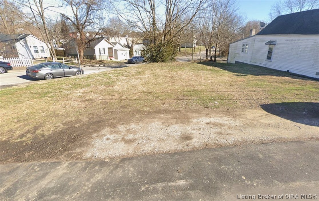 1556 E 8th Street Property Photo 1