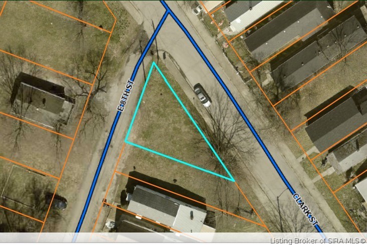 1556 E 8th Street Property Photo 3