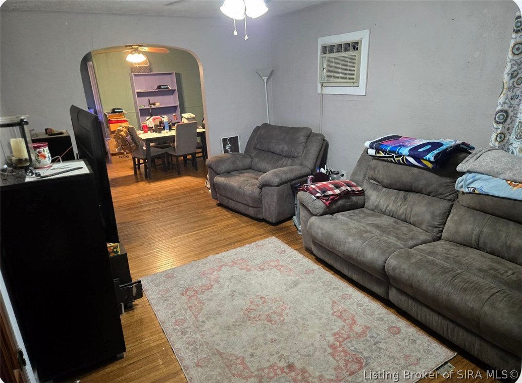 2104 Morton Avenue Property Photo 4