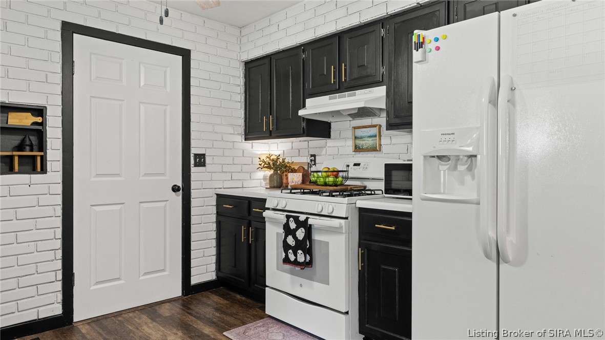 965 N Cook Street Property Photo 15